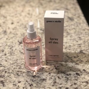 NEW Grace & Stella Rose Spray